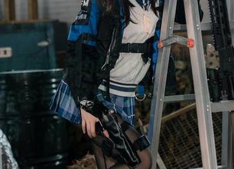 从白莉爱吃巧克力的Hi到下载：闺房JK的cos角色扮演，打卡新地标！