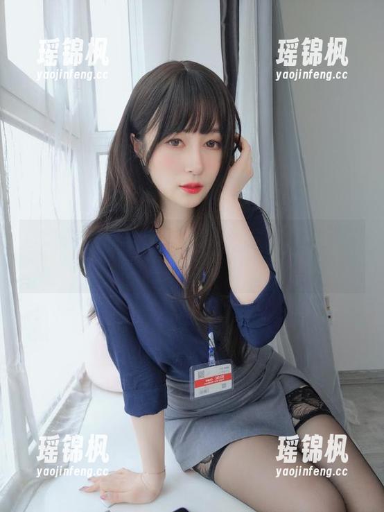 白银81姐的高清图包时刻，细腻得让人心神不宁。