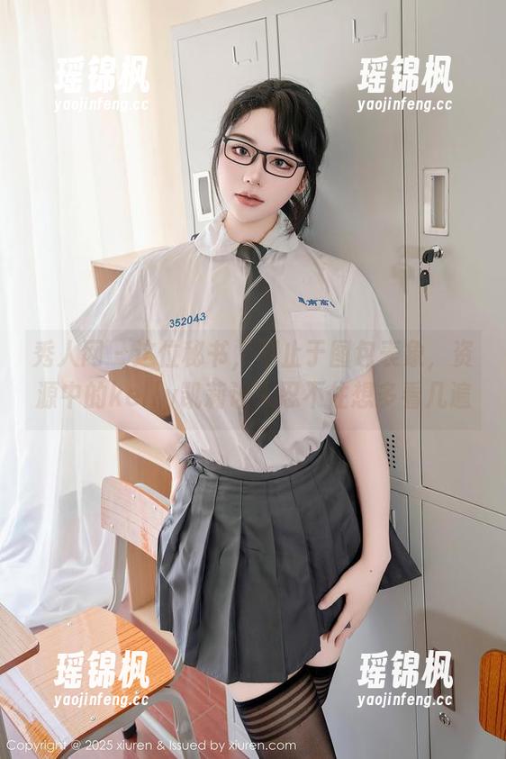 秀人网-kelly凯莉 秀人网 - 这位秘书,不止于图包表象,资源中的kelly凯莉让人忍不住想多看几遍
