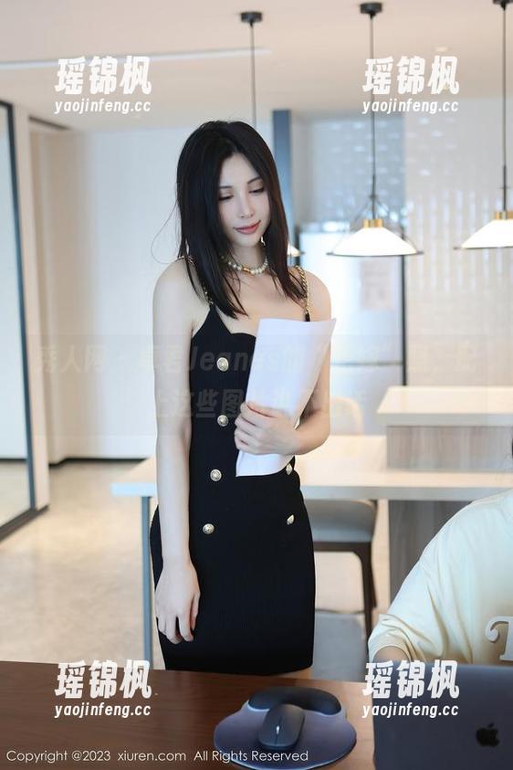 秀人网-卓君Jeanes 秀人网 - 卓君Jeanes的“花嫁”照,配上这些图片说不出话