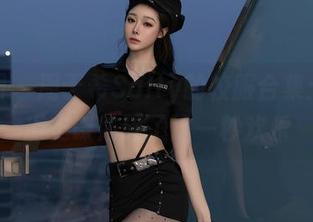 秀人网 - 周于希Sally的校服合集：别让历史课妨碍了这一秒欢乐