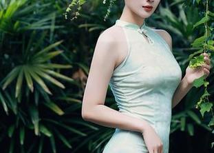 秀人网 - 不仅是白色合集，还是夏诗诗Sally的轻柔分享，仿佛触碰到了云朵的边缘。