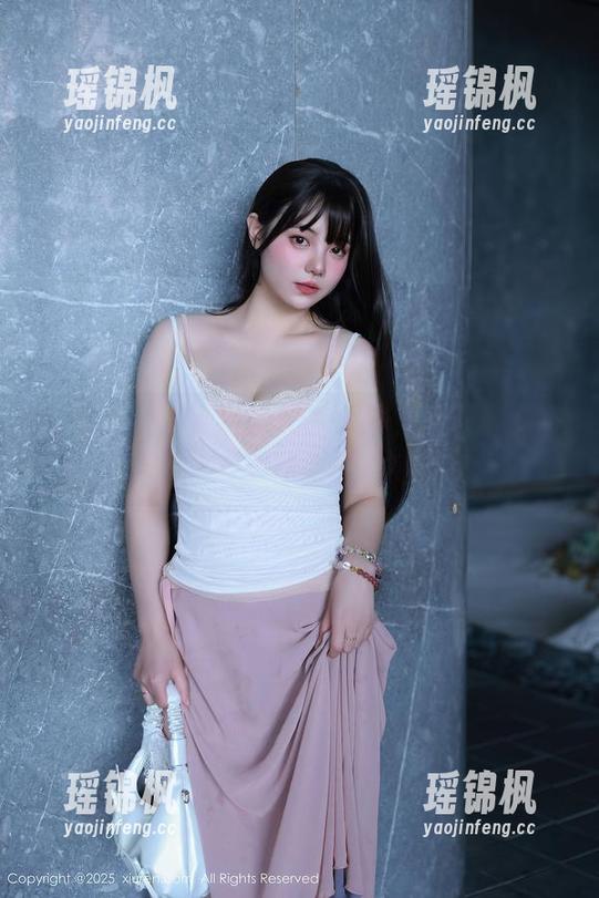 秀人网 - 潘娇娇的套装合集，肚子里没点墨水哪个博主敢放肆？