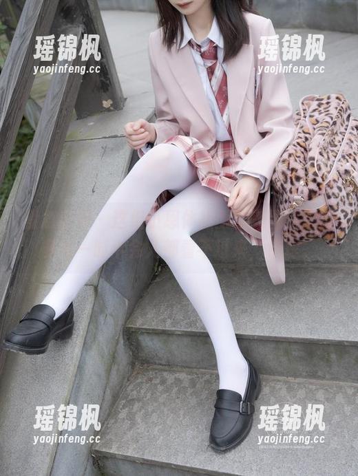 紧急企划 - 这组小恩体操服的美图，资源多到一时半会儿都看不过来，焦虑。