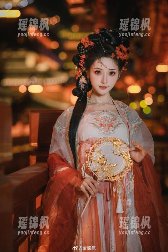 紫氯氯 海贼王娜美精选展示:紫氯氯又来了,气氛绝了