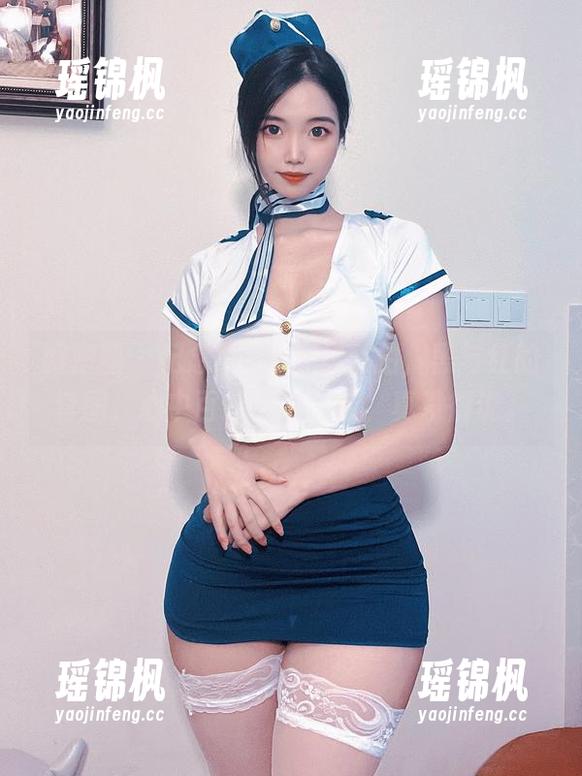纪念小小v 微密圈 - 纪念小小v带你私拍,黑与红的套图,心中百感交集,唉,真没得说。