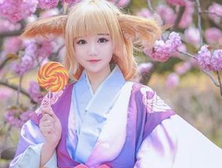 羽天shine再创新高，黑白写真里的福利透着些许挑逗感。