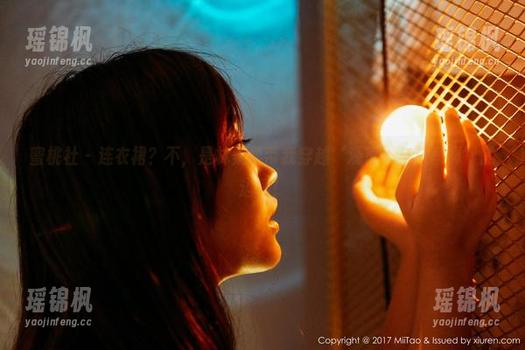 蜜桃社-林柔柔 蜜桃社 - 连衣裙?不,是林柔柔带我穿越‘观察’与‘写真’的边界!