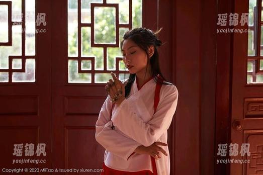 蜜桃社-琉璃lily 蜜桃社 - 高清原图,这校园竟然美得让人捉急,琉璃lily真是太会抓拍了吧?