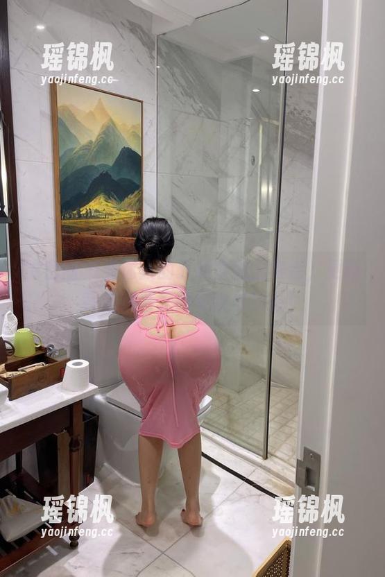 迷人的五姨太 微密圈 - 当迷人的五姨太遇上赛道,更新背后藏着无限可能与精彩!