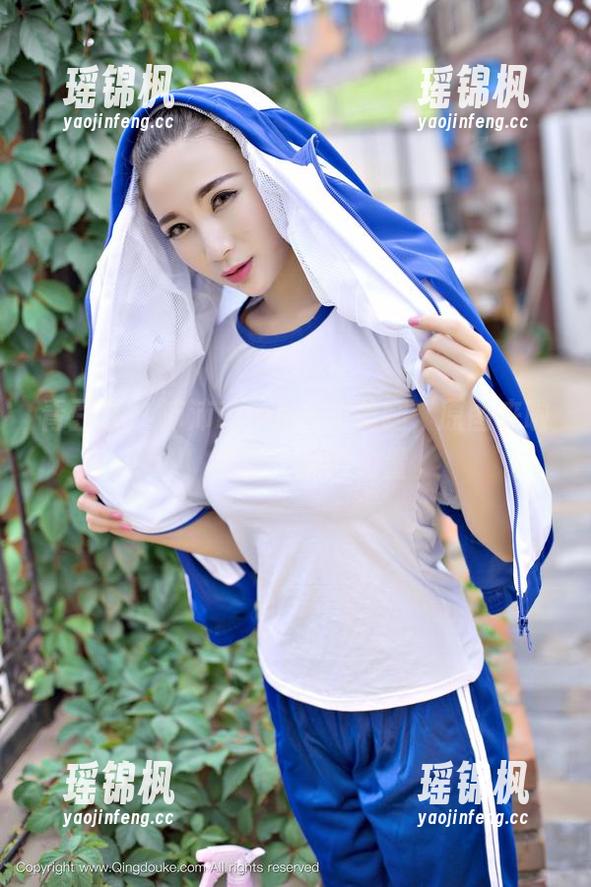 青豆客-沛沛Eankei 青豆客 - 沛沛Eankei的美腿,原图来啦!更新:腿的力量