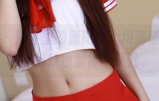 青豆客 - 浴缸里的潇同学，用高清照片让水面波纹也显得不平凡。
