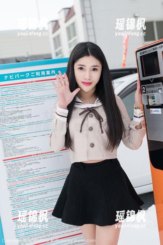 魅妍社 - 大白兔emma踩高跟鞋的日常：原图病态美，壁纸越看越好看！