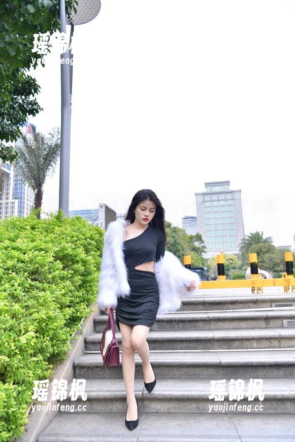 魔镜街拍 - 精选图片,Daretosee艾小青的超短裙撞上肉丝，来吓吓你吧！